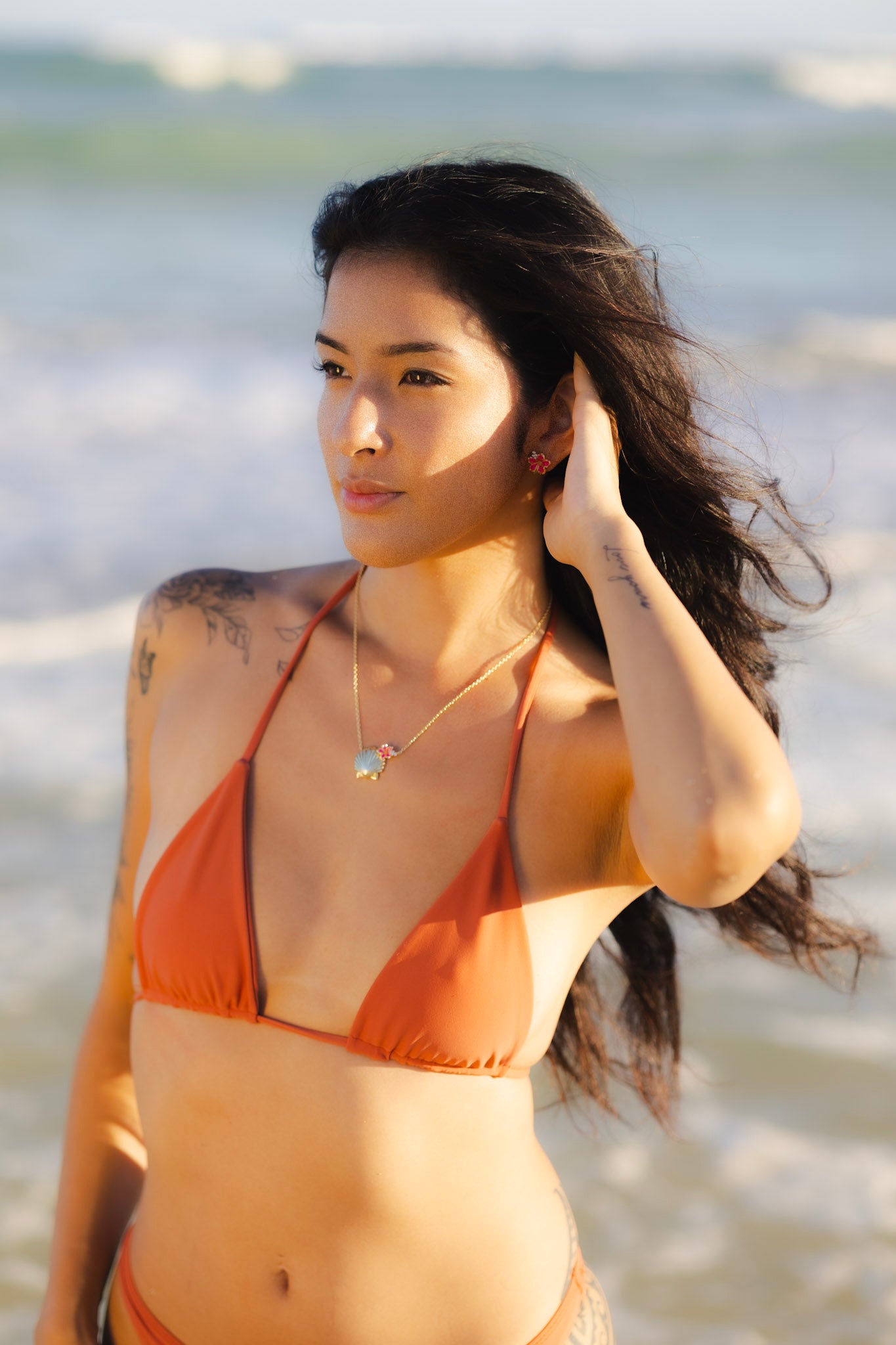 Seashell Hibiscus Necklace
